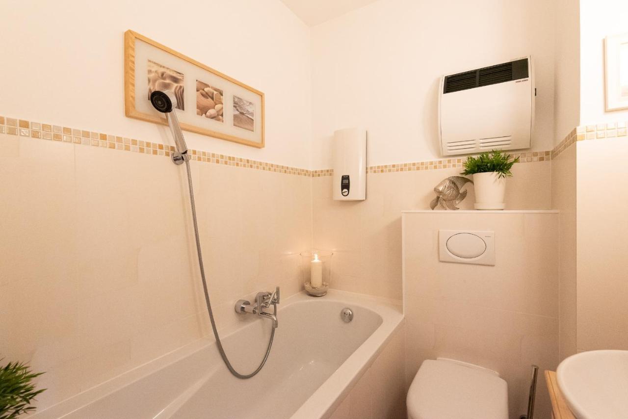 Bens Hues Appartement Braderup  Buitenkant foto
